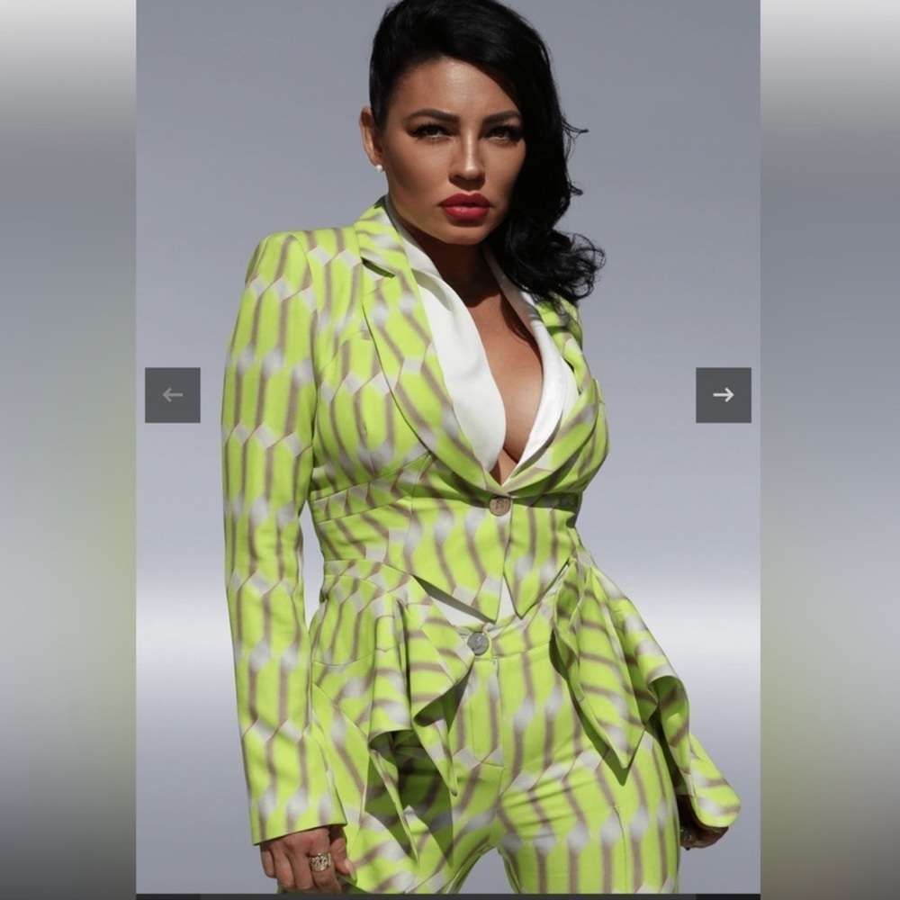 CAROLINA COUTURE Power Within Set